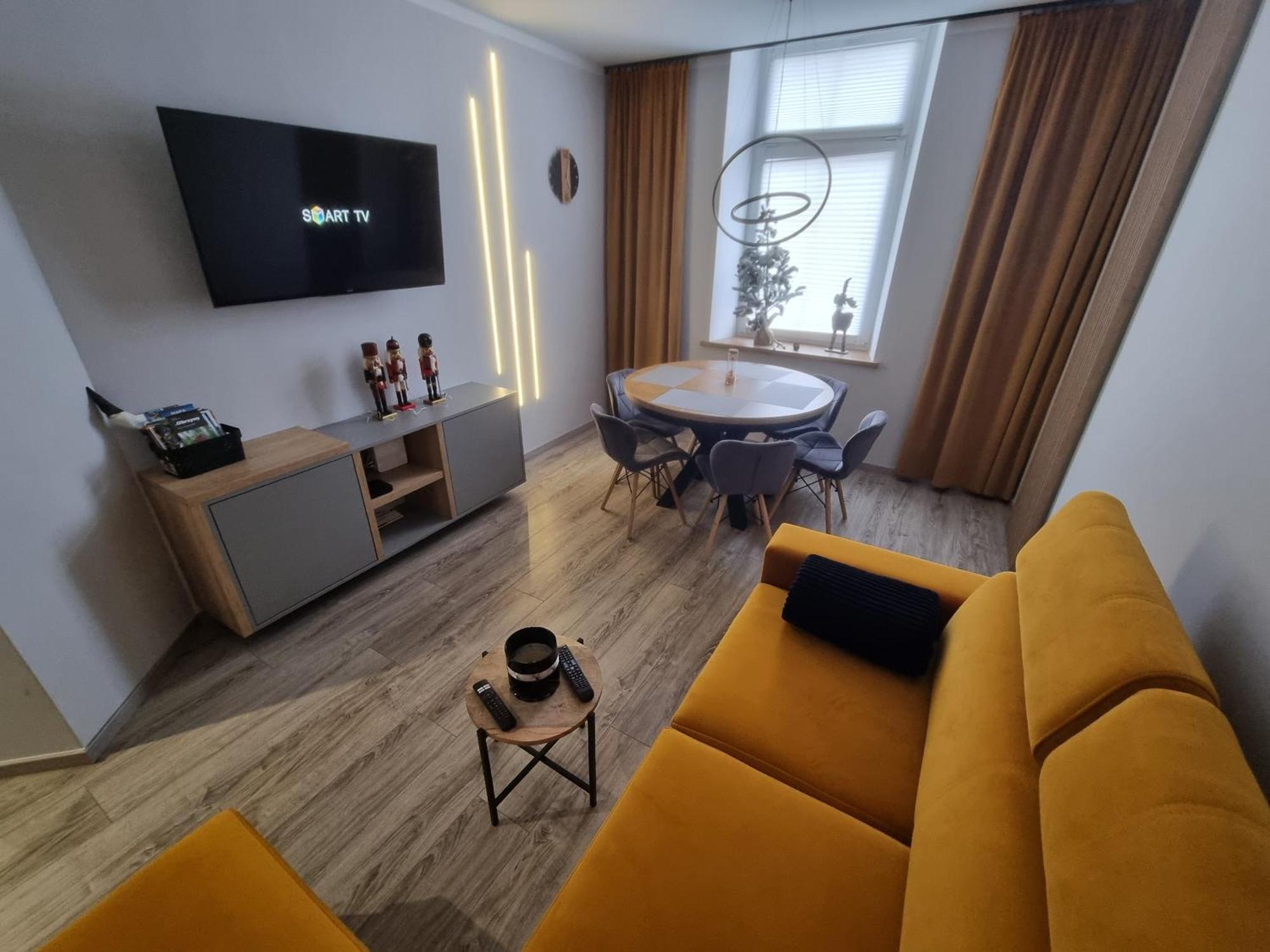 Apartament Lux Lemon Jelenia Góra Εξωτερικό φωτογραφία