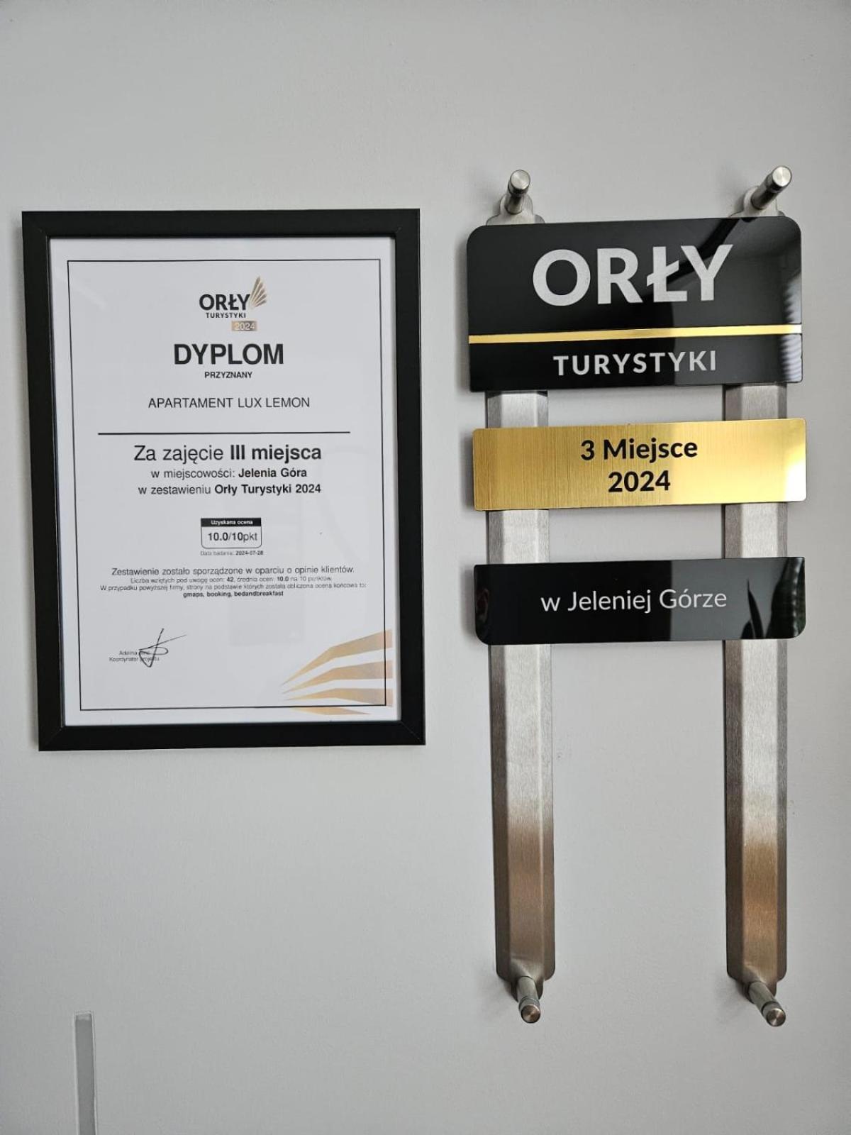 Apartament Lux Lemon Jelenia Góra Εξωτερικό φωτογραφία